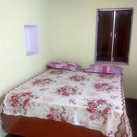 Radha Krishna Home فاراناسي المظهر الخارجي الصورة