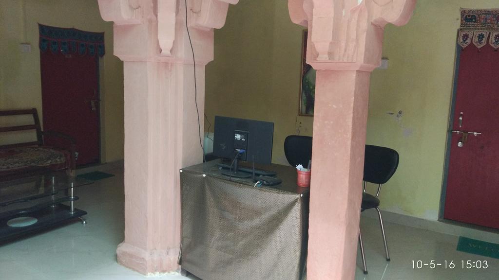 Radha Krishna Home فاراناسي المظهر الخارجي الصورة