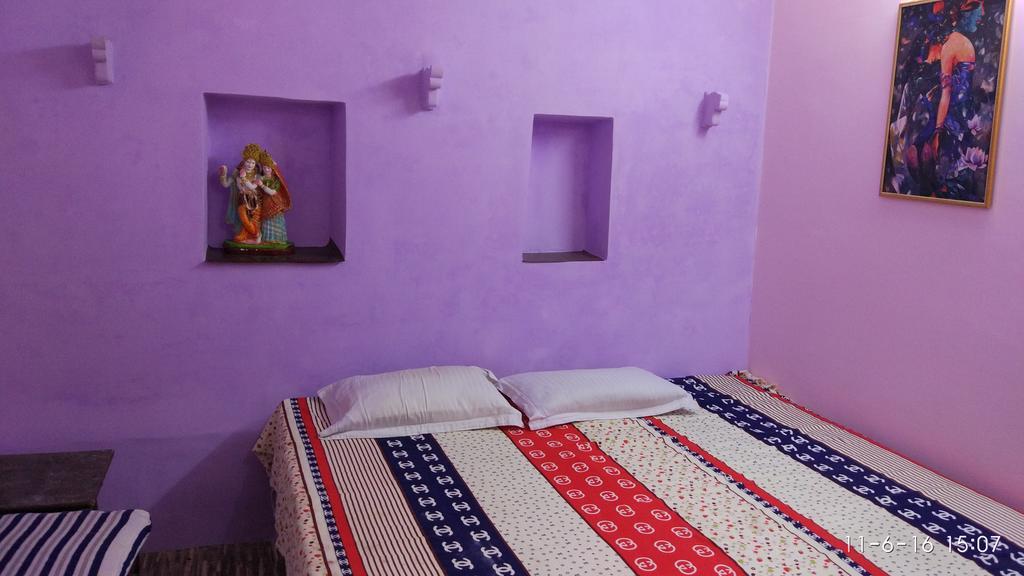 Radha Krishna Home فاراناسي المظهر الخارجي الصورة