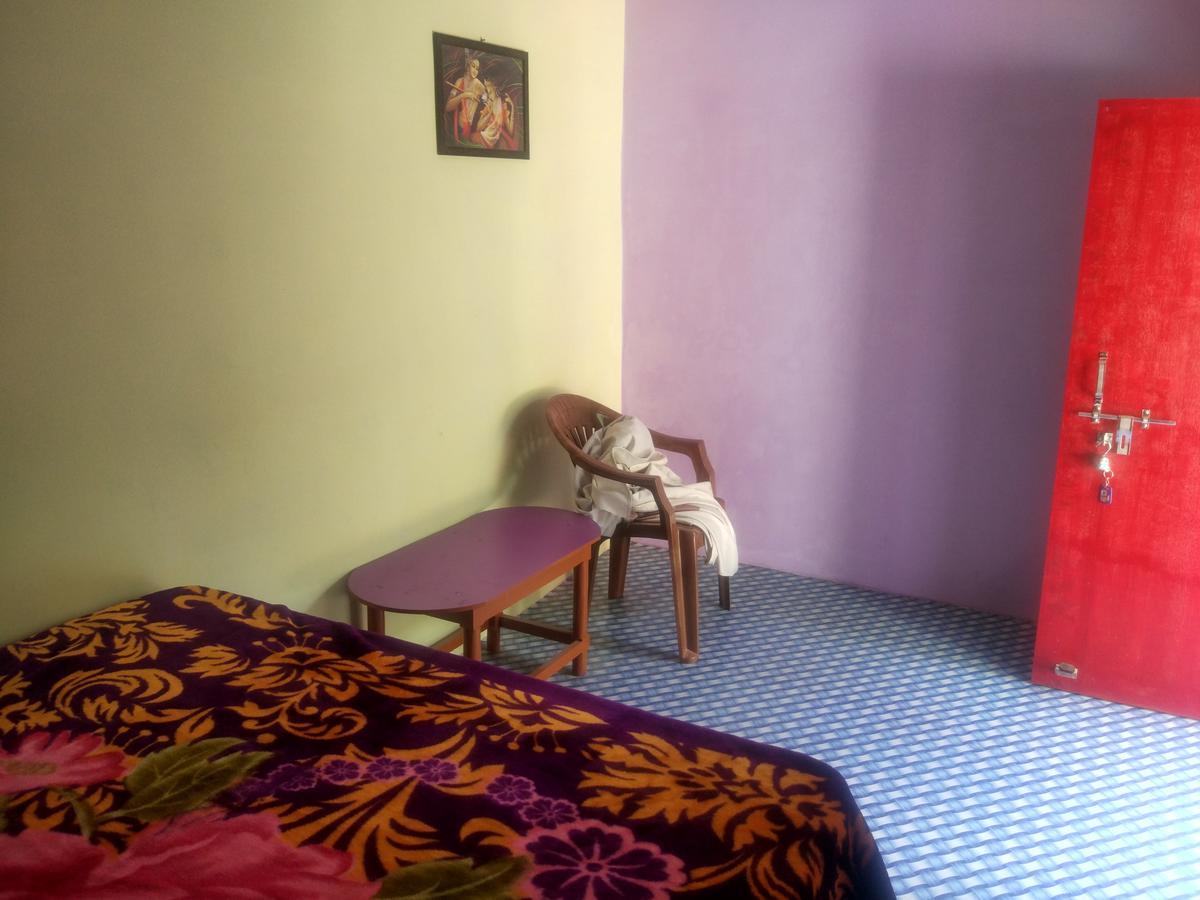 Radha Krishna Home فاراناسي المظهر الخارجي الصورة