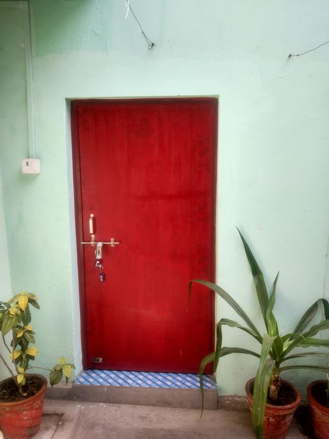 Radha Krishna Home فاراناسي المظهر الخارجي الصورة