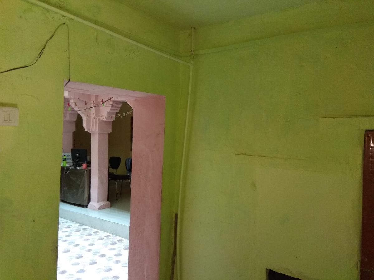Radha Krishna Home فاراناسي المظهر الخارجي الصورة